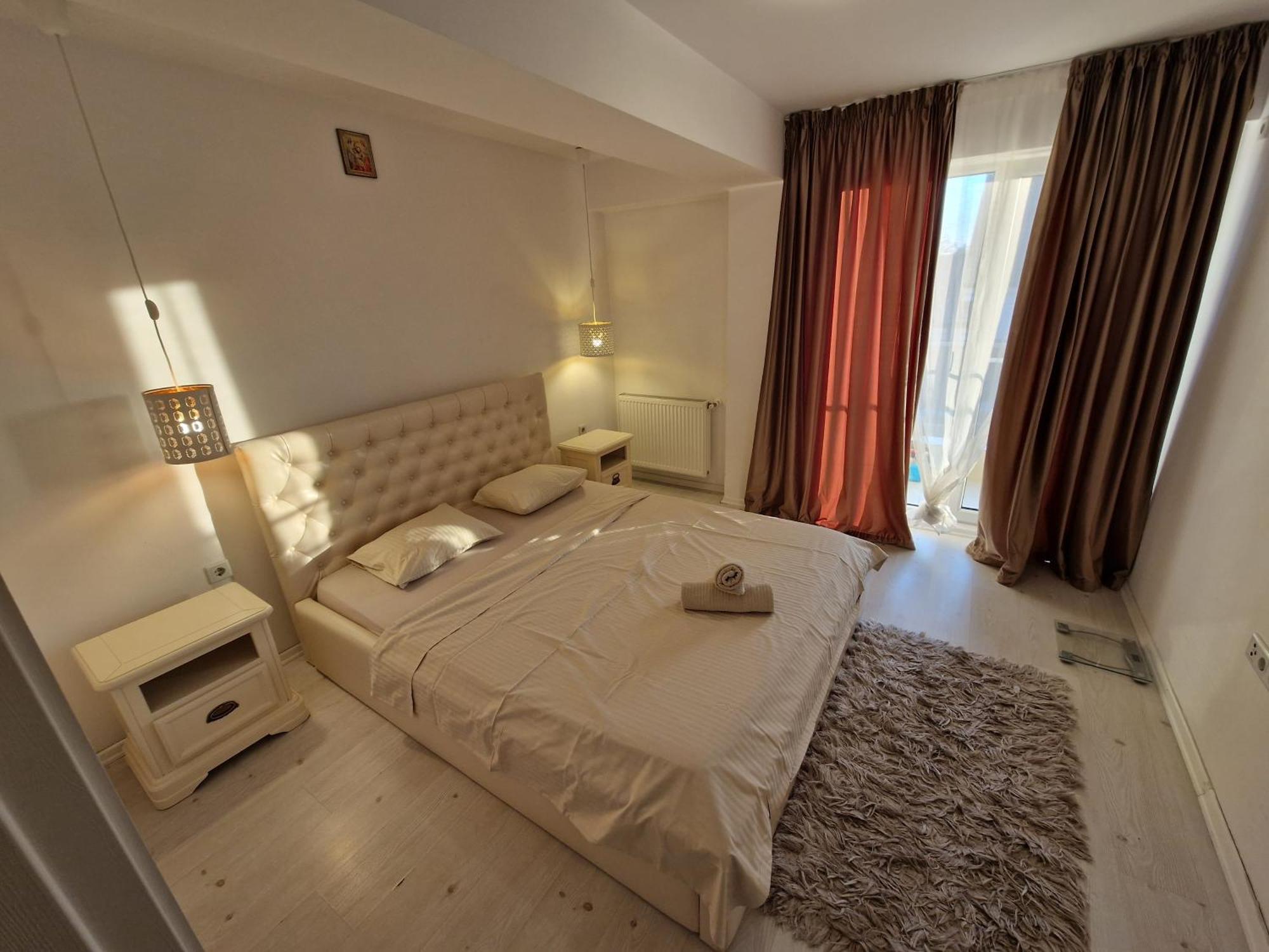 Wizz Pilot Residence โอโตเปนี ภายนอก รูปภาพ