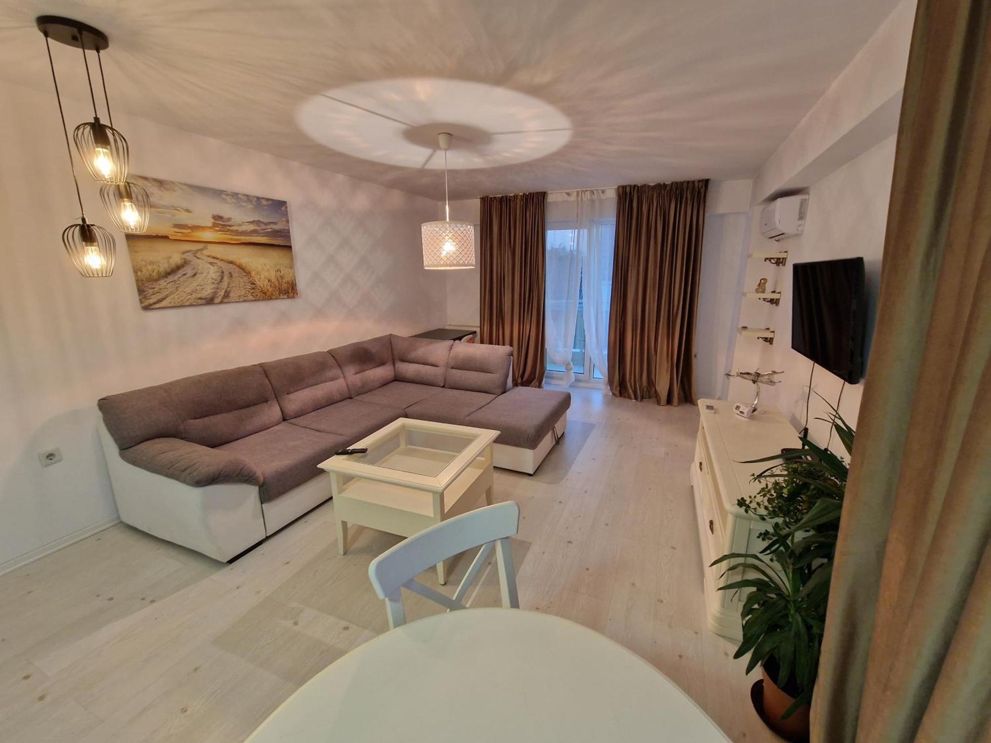 Wizz Pilot Residence โอโตเปนี ภายนอก รูปภาพ
